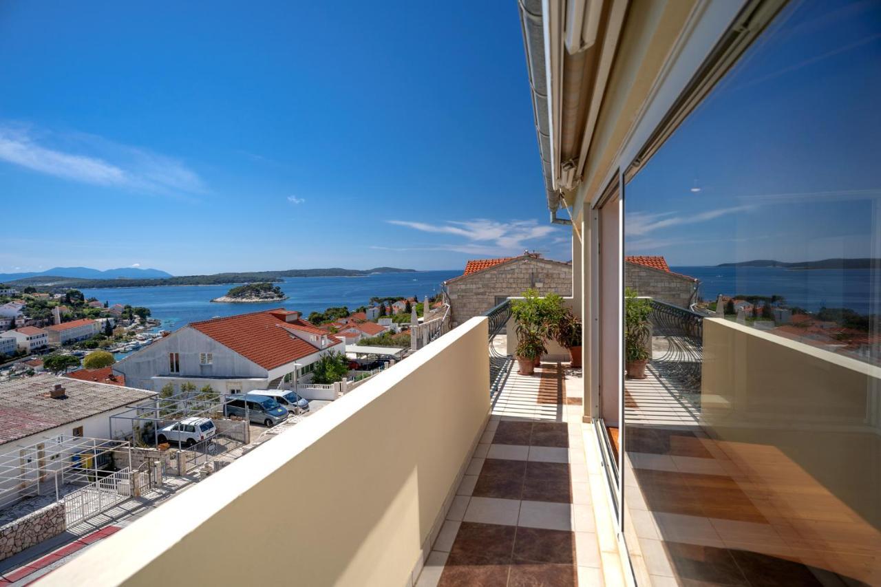 The Swallow'S Nest - Zf Hvar Hvar Town Exterior foto